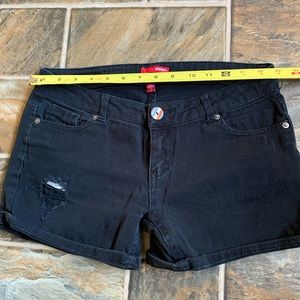 Women’s size 5 Bongo shorts